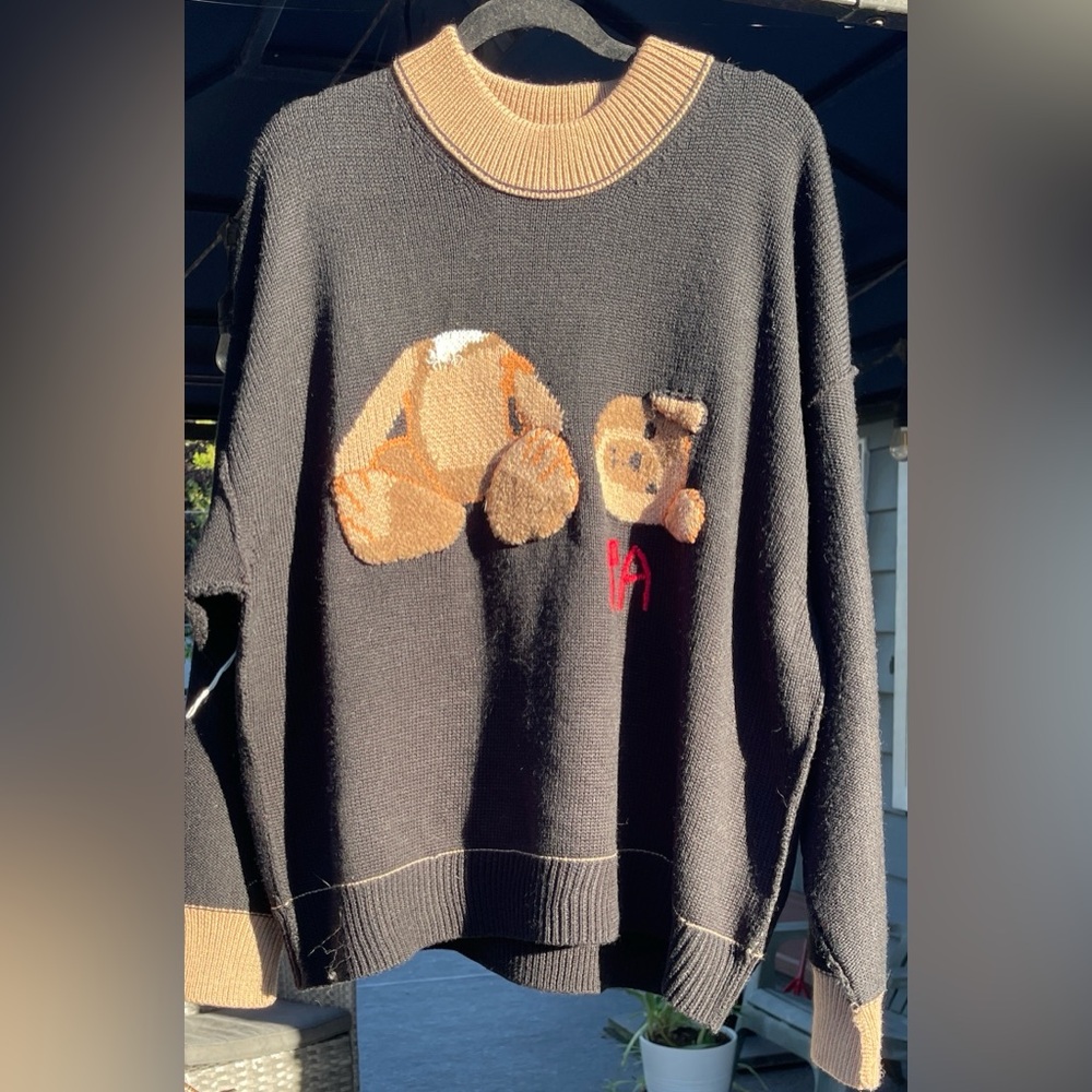 🧸 PALM ANGELS PALM BEAR 🧸

100% wool
Men’s Medium 
Woman’s Large 
Authentic